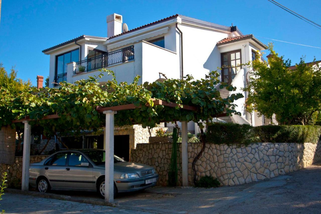 Apartment Draga 17 Njivice Bagian luar foto
